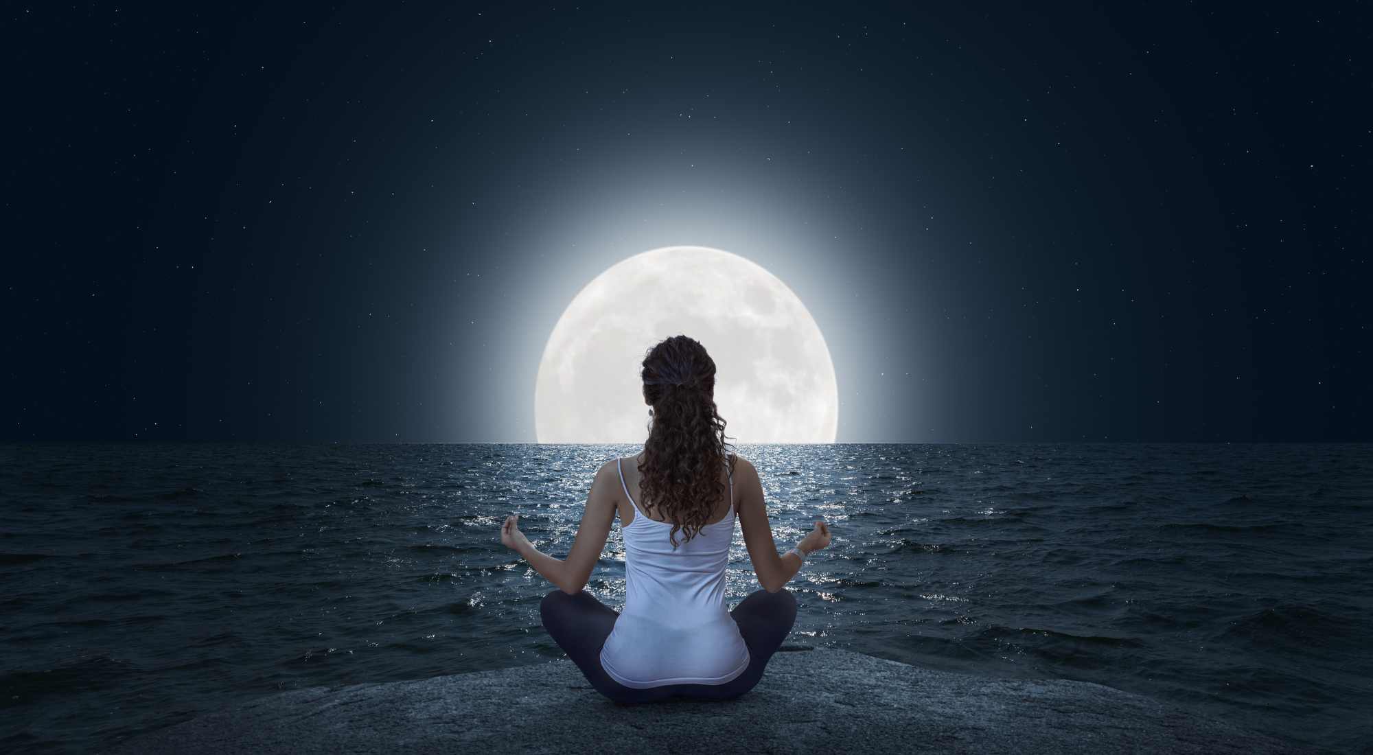 Éclipse lunaire 2023 - Astrologie - Tamás Pataki, MySpiritBook Healing School